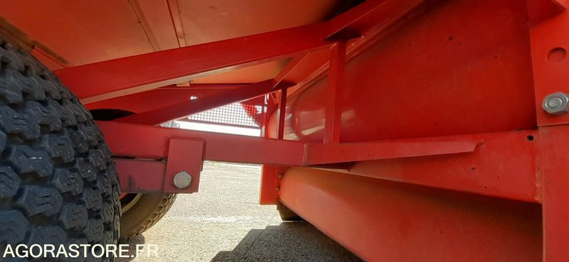 Balayeuse stade Wiedeman - 1992 - Garden equipment: picture 5 Balayeuse stade Wiedeman - 1992 - Garden equipment: picture 5