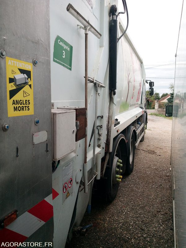 Bom Renault 320DXI - Garbage truck: picture 4 Bom Renault 320DXI - Garbage truck: picture 4