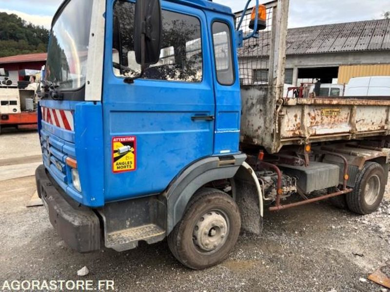 CAMION BENNE (TRI-BENNE) RENAULT S120 MIDLINER 1991 221000 KM - Tipper: picture 2 CAMION BENNE (TRI-BENNE) RENAULT S120 MIDLINER 1991 221000 KM - Tipper: picture 2