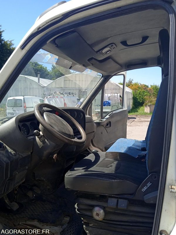 CAMION IVECO BENNE - Panel van: picture 5 CAMION IVECO BENNE - Panel van: picture 5