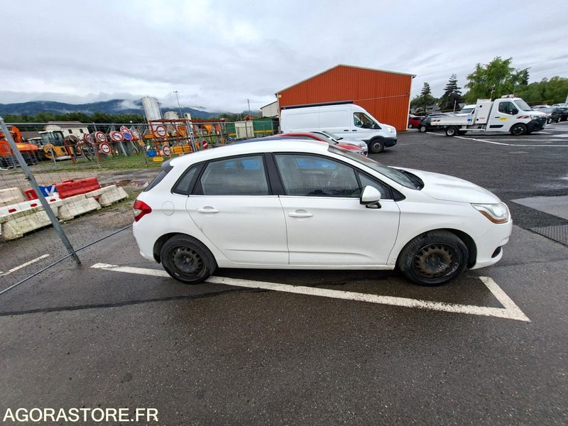 CITROEN C4 Entreprise VU 5p Berline HD- 2014 - 216471 KM - P0403314 - Car: picture 2 CITROEN C4 Entreprise VU 5p Berline HD- 2014 - 216471 KM - P0403314 - Car: picture 2