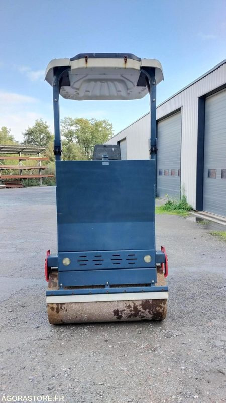 COMPACTEUR ROUTIER - Roller: picture 3 COMPACTEUR ROUTIER - Roller: picture 3