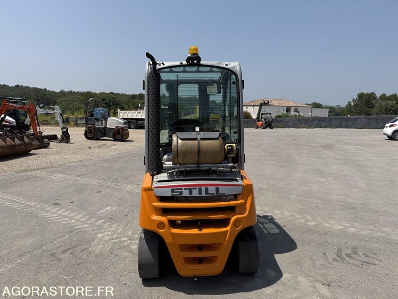 Chariot élévateur STILL 2T5 - 3300heures - LPG forklift: picture 4 Chariot élévateur STILL 2T5 - 3300heures - LPG forklift: picture 4