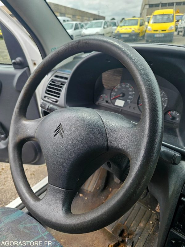 Small van Citroën Berlingo - 2001 - 259965km - 2165TJ76: picture 8
