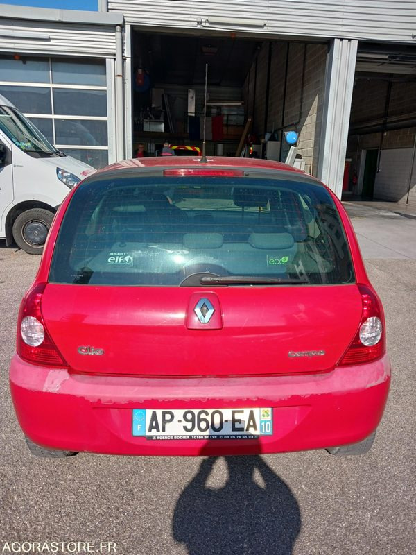 Clio 2010 - 99 363 km - Car: picture 3 Clio 2010 - 99 363 km - Car: picture 3