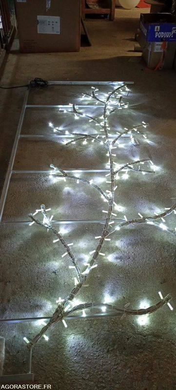 DECORATION DE NOEL - Tool/ Equipment: picture 1 DECORATION DE NOEL - Tool/ Equipment: picture 1