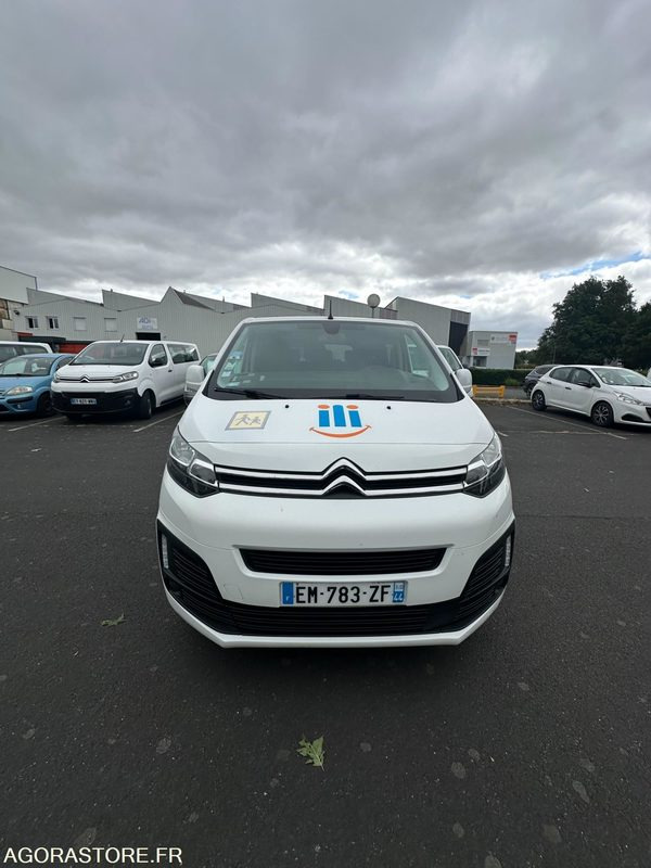 EM-783-ZF - Roulant - Citroën JUMPY SPACE TOURER - PV- 9 PLACES - 261 240 Kms - Minibus, Passenger van: picture 3 EM-783-ZF - Roulant - Citroën JUMPY SPACE TOURER - PV- 9 PLACES - 261 240 Kms - Minibus, Passenger van: picture 3