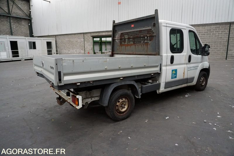 FIAT DUCATO PLATEAU DOUBLE CABINE - Tipper van: picture 4 FIAT DUCATO PLATEAU DOUBLE CABINE - Tipper van: picture 4
