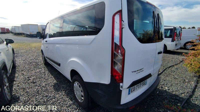 FORD TRANSIT - 9 Places - 2016 - 259108 Kms - EG717YG - Panel van: picture 4 FORD TRANSIT - 9 Places - 2016 - 259108 Kms - EG717YG - Panel van: picture 4