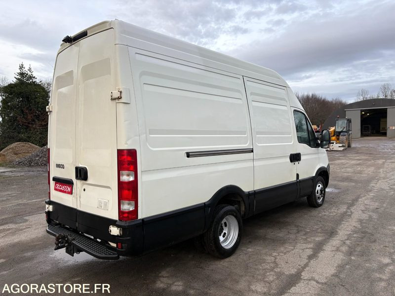 FOURGON IVECO DAILY 180 CV - Panel van: picture 5 FOURGON IVECO DAILY 180 CV - Panel van: picture 5