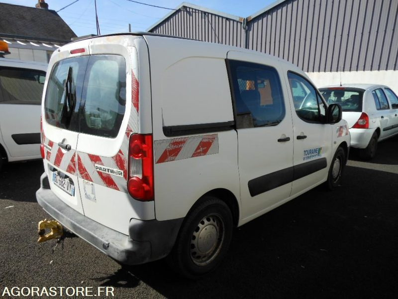 FOURGONNETTE PEUGEOT PARTNER (BE133) - Small van: picture 3 FOURGONNETTE PEUGEOT PARTNER (BE133) - Small van: picture 3