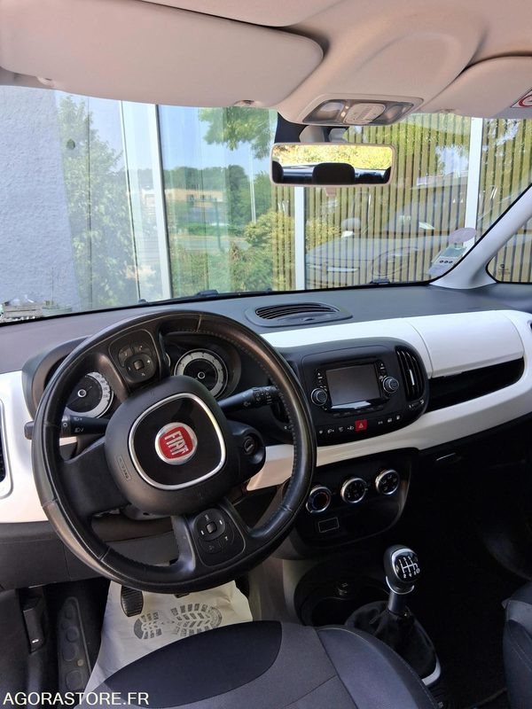 Fiat 500 L GNV POPSTAR MINISPACE DE 2016 - Car: picture 2 Fiat 500 L GNV POPSTAR MINISPACE DE 2016 - Car: picture 2