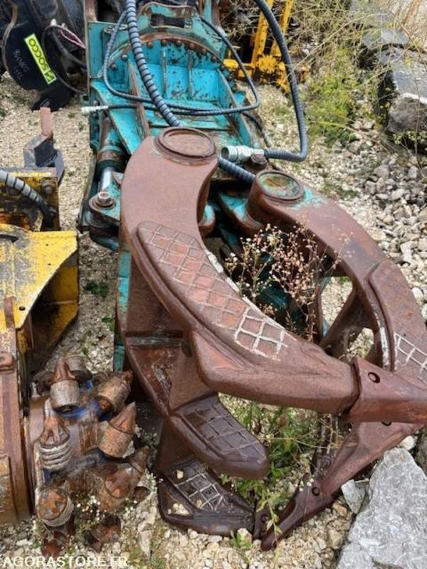 GRAPPIN A ENROCHEMENT VTN PM1500 2007 ATTACHE CW45 - Grapple: picture 1 GRAPPIN A ENROCHEMENT VTN PM1500 2007 ATTACHE CW45 - Grapple: picture 1