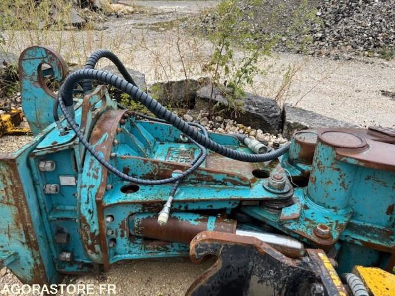 GRAPPIN A ENROCHEMENT VTN PM1500 2007 ATTACHE CW45 - Grapple: picture 2 GRAPPIN A ENROCHEMENT VTN PM1500 2007 ATTACHE CW45 - Grapple: picture 2