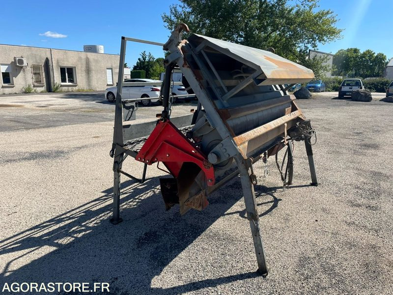 GRAVILLONNEUR ROLA 450 MAUGUIN D'OCCASION - Asphalt machine: picture 4 GRAVILLONNEUR ROLA 450 MAUGUIN D'OCCASION - Asphalt machine: picture 4