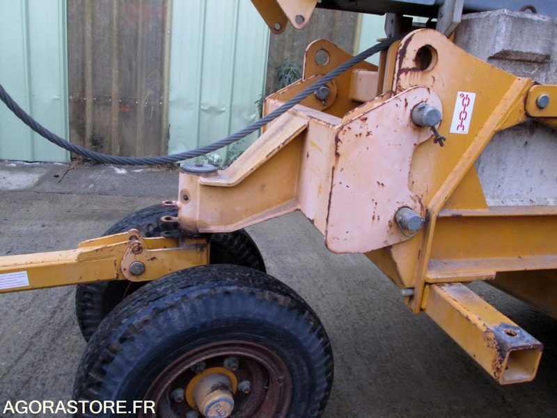 GRUE - POTAIN HD 10 A - TRES BON ETAT - Tower crane: picture 5 GRUE - POTAIN HD 10 A - TRES BON ETAT - Tower crane: picture 5