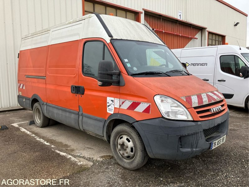 IVECO - 50C15 - 2007 / 332349 KM (P2001860) - Panel van: picture 3 IVECO - 50C15 - 2007 / 332349 KM (P2001860) - Panel van: picture 3