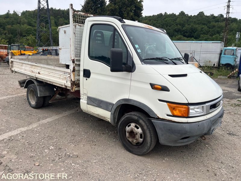 IVECO BENNE 35C12 - Tipper van: picture 1 IVECO BENNE 35C12 - Tipper van: picture 1