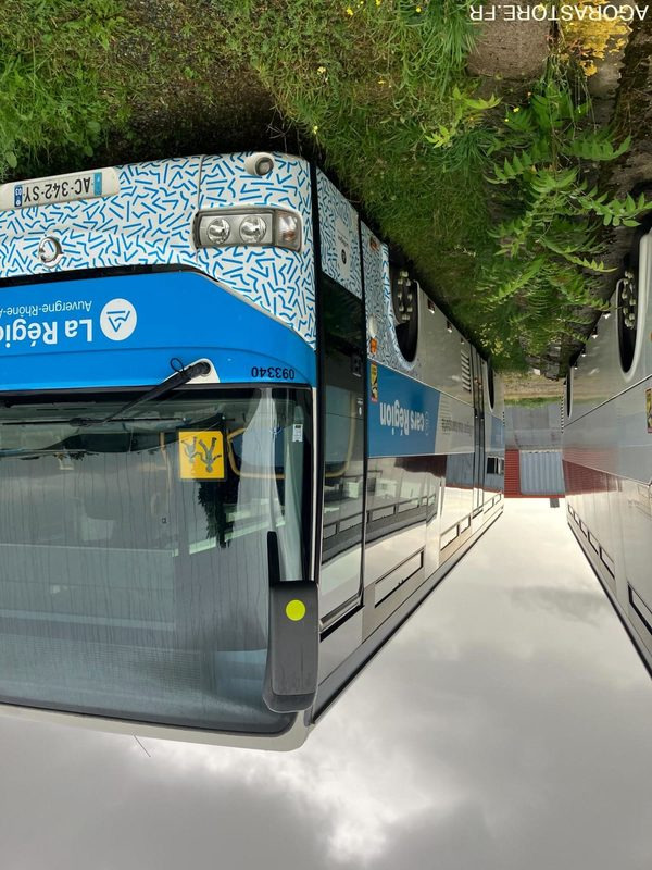 IVECO CROSSWAY 12.80m N°093340 - Minibus, Passenger van: picture 2 IVECO CROSSWAY 12.80m N°093340 - Minibus, Passenger van: picture 2