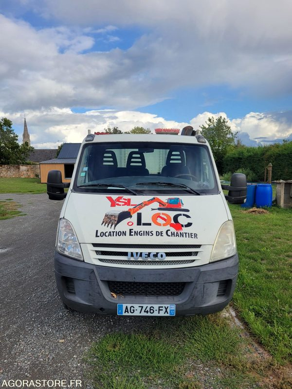 Tipper van Iveco 35c12: picture 13