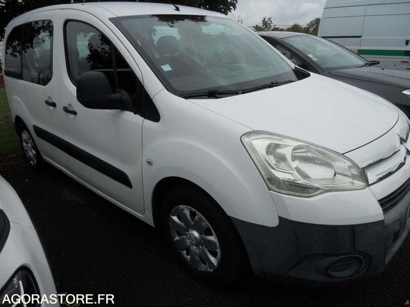 LOT 4 SLT - CITROEN BERLINGO - Car: picture 2 LOT 4 SLT - CITROEN BERLINGO - Car: picture 2
