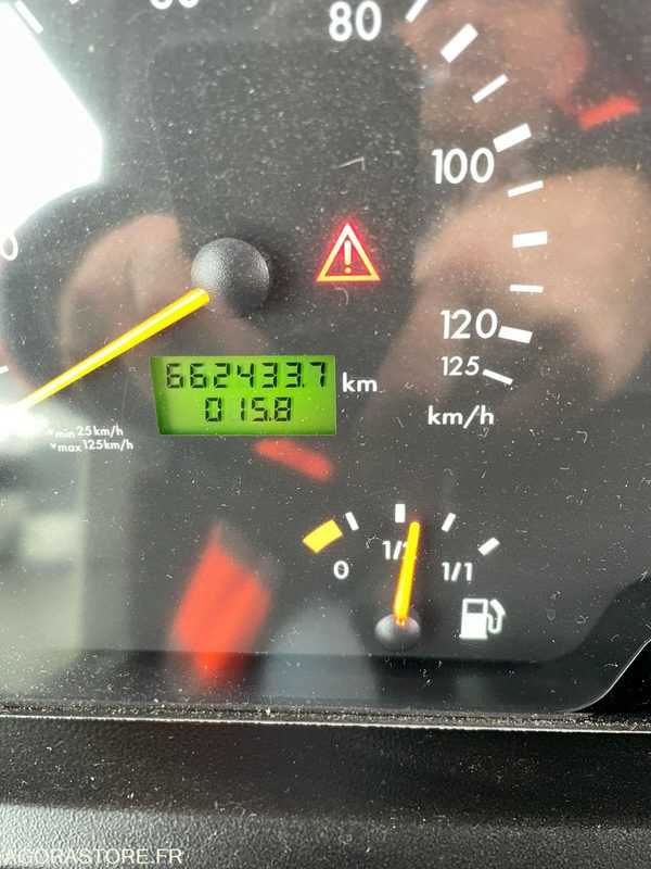 MERCEDES INTOURO N°093431 - School bus: picture 5 MERCEDES INTOURO N°093431 - School bus: picture 5