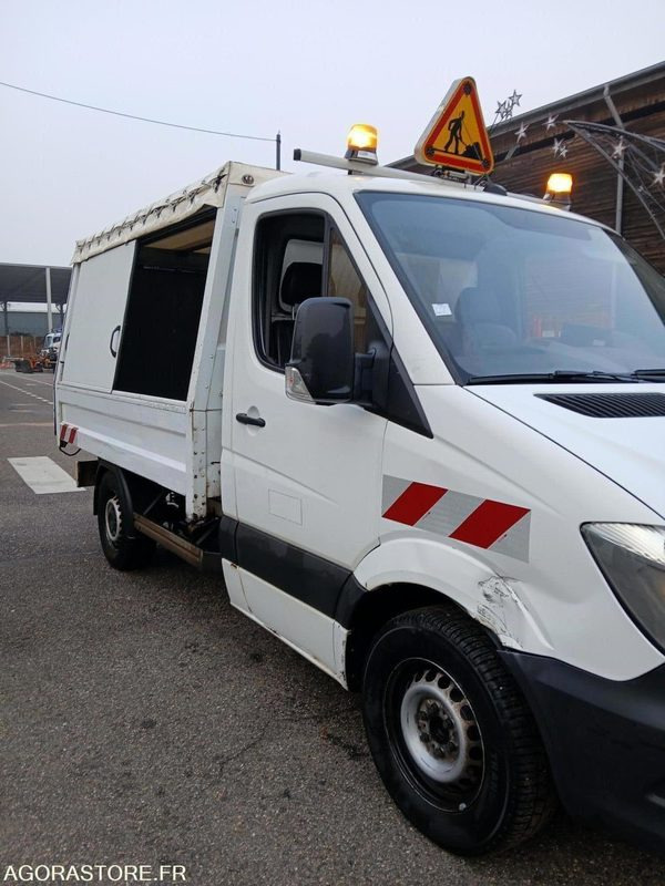 MERCEDES SPRINTER ANNEE 2014 - Tipper van: picture 2 MERCEDES SPRINTER ANNEE 2014 - Tipper van: picture 2