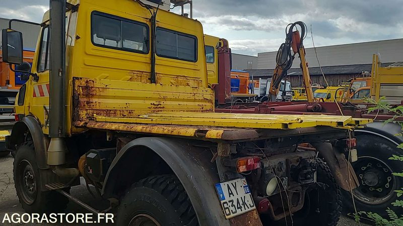MERCEDES UNIMOG - 1999 - Dropside/ Flatbed truck: picture 4 MERCEDES UNIMOG - 1999 - Dropside/ Flatbed truck: picture 4