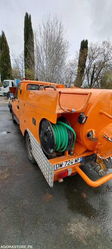 MINI COMBINE RIVARD/TOYOTA 2002 DW724WF (VENTE UNIQUEMENT EXPORT) - SUV: picture 5 MINI COMBINE RIVARD/TOYOTA 2002 DW724WF (VENTE UNIQUEMENT EXPORT) - SUV: picture 5