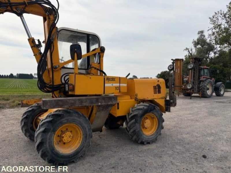 Mecalac 11CX - Excavator: picture 3 Mecalac 11CX - Excavator: picture 3