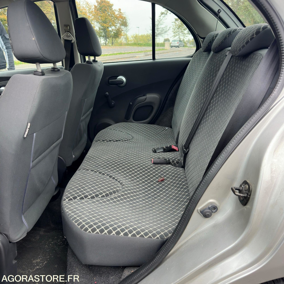 Nissan micra 1.2i - Car: picture 5 Nissan micra 1.2i - Car: picture 5