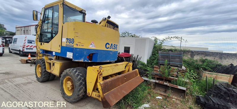 PELLE RAIL / ROUTE - CASE 788 PRR - 1999 / 13858 HEURES (3003381) - Excavator: picture 3 PELLE RAIL / ROUTE - CASE 788 PRR - 1999 / 13858 HEURES (3003381) - Excavator: picture 3