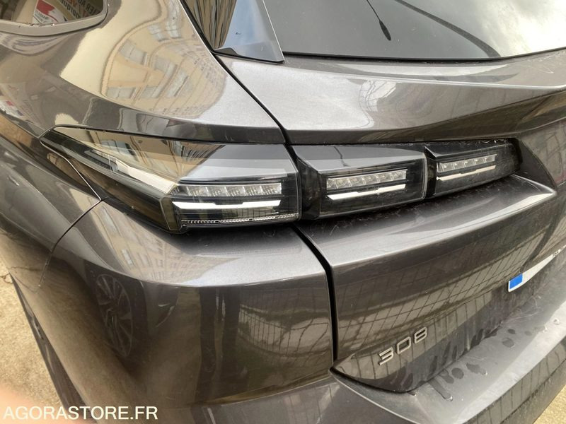 PEUGEOT 308 III Active Pack(P5) SW 1.5 BlueHDi EAT8 130 cv Boîte auto Pas de TVA - Station wagon: picture 5 PEUGEOT 308 III Active Pack(P5) SW 1.5 BlueHDi EAT8 130 cv Boîte auto Pas de TVA - Station wagon: picture 5