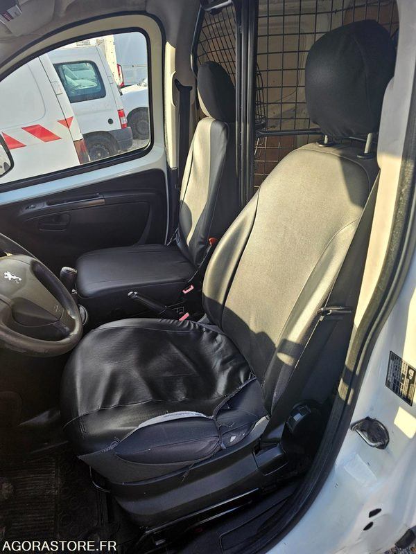 PEUGEOT BIPPER - 2015 - 304754KM - DT882QH - Small van: picture 5 PEUGEOT BIPPER - 2015 - 304754KM - DT882QH - Small van: picture 5