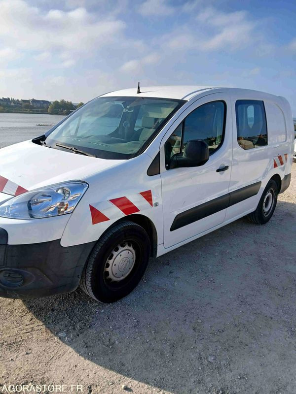 PEUGEOT PARTNER - Small van: picture 2 PEUGEOT PARTNER - Small van: picture 2