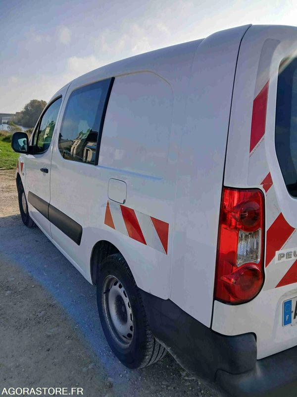 PEUGEOT PARTNER - Small van: picture 3 PEUGEOT PARTNER - Small van: picture 3