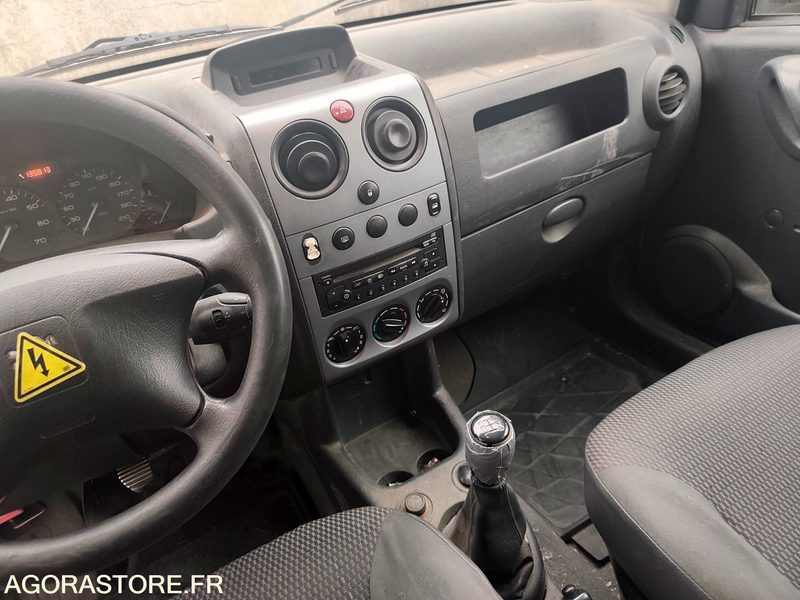 PEUGEOT PARTNER - Small van: picture 5 PEUGEOT PARTNER - Small van: picture 5