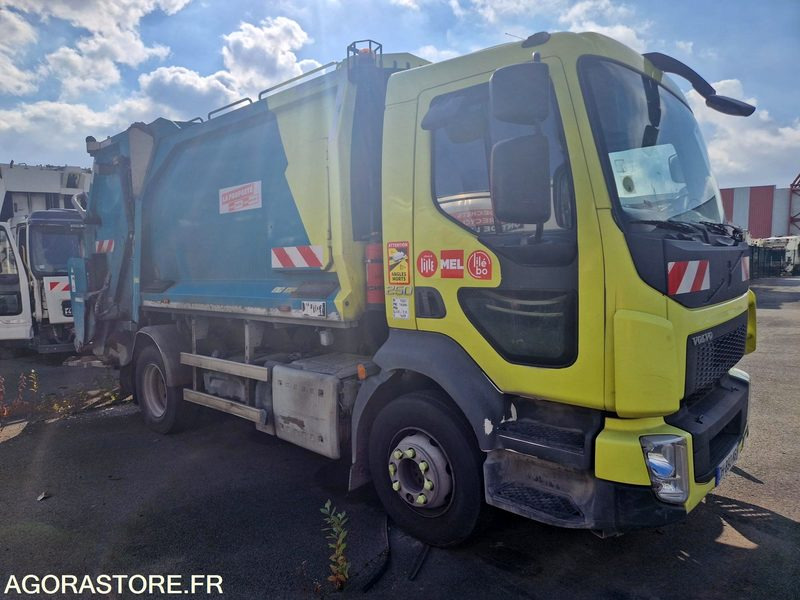 PORTEUR BOM 16T VOLVO GEESINK (C4007) 2014 (215740 KMS) - Garbage truck: picture 3 PORTEUR BOM 16T VOLVO GEESINK (C4007) 2014 (215740 KMS) - Garbage truck: picture 3
