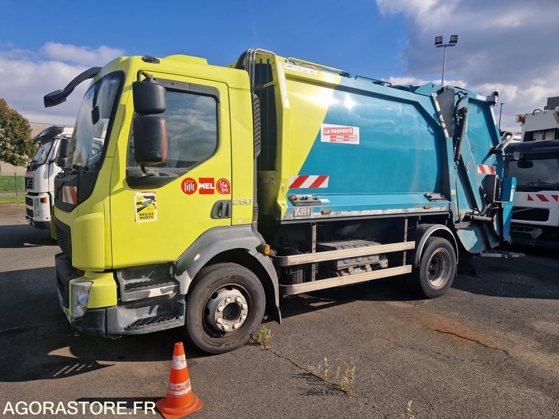 PORTEUR BOM 16T VOLVO GEESINK (C4007) 2014 (215740 KMS) - Garbage truck: picture 2 PORTEUR BOM 16T VOLVO GEESINK (C4007) 2014 (215740 KMS) - Garbage truck: picture 2