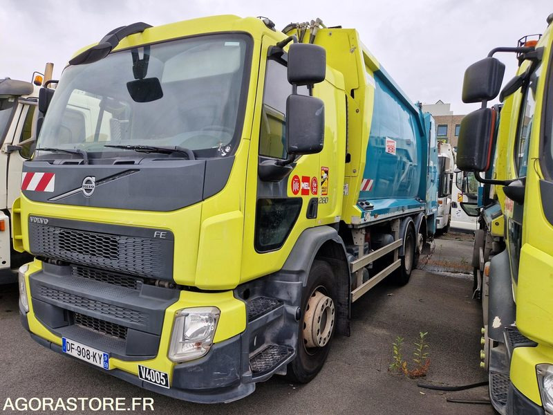 PORTEUR BOM 26T VOLVO GEESINK (C4005) 2014 (120579 KMS) - Garbage truck: picture 4 PORTEUR BOM 26T VOLVO GEESINK (C4005) 2014 (120579 KMS) - Garbage truck: picture 4