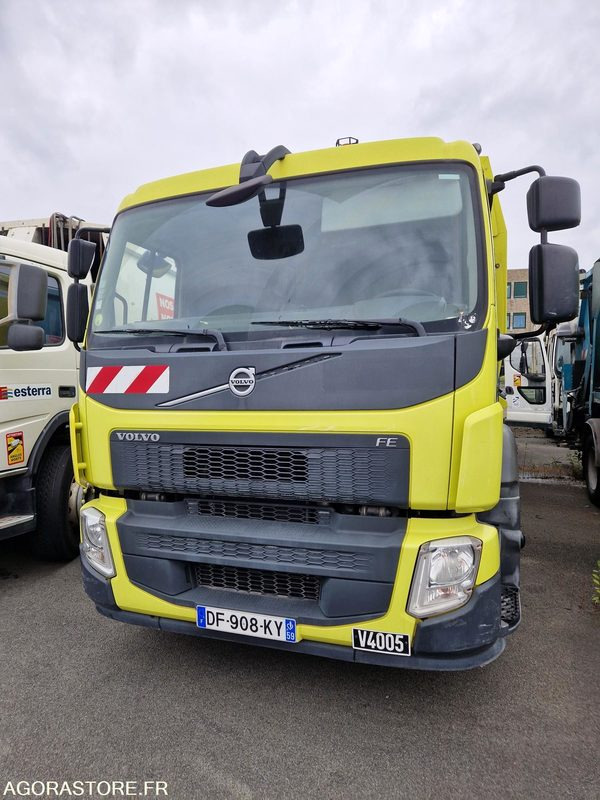 PORTEUR BOM 26T VOLVO GEESINK (C4005) 2014 (120579 KMS) - Garbage truck: picture 3 PORTEUR BOM 26T VOLVO GEESINK (C4005) 2014 (120579 KMS) - Garbage truck: picture 3