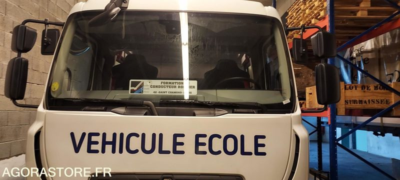 PORTEUR ROUTIER - MIDLUM 220-15 - 3763 - 190000 KMS - - Box truck: picture 5 PORTEUR ROUTIER - MIDLUM 220-15 - 3763 - 190000 KMS - - Box truck: picture 5