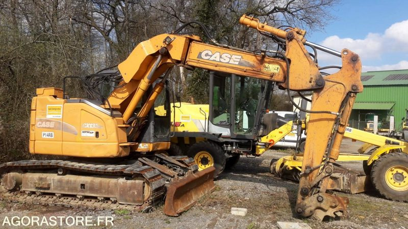 Pelle Case CX 135 SR 2015 7000 heures avec bras deporté et 3 godets - Excavator: picture 1 Pelle Case CX 135 SR 2015 7000 heures avec bras deporté et 3 godets - Excavator: picture 1