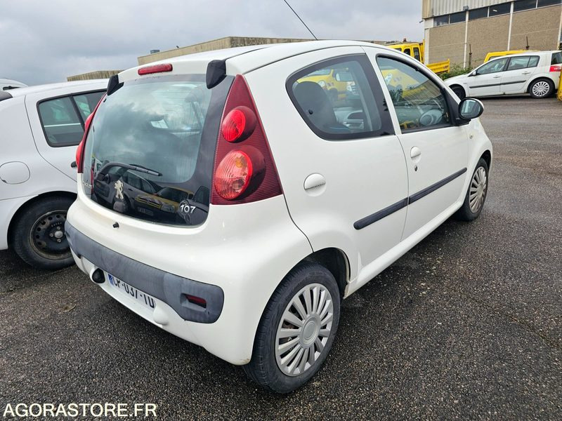 Peugeot 107 - 2013 - 105006km - CP037TD - Car: picture 3 Peugeot 107 - 2013 - 105006km - CP037TD - Car: picture 3