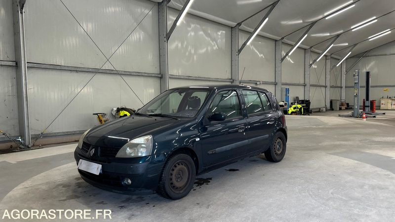 RENAULT-CLIO- 1.4-16V-EXTRÊME-ESSENCE-154073KMS - Car: picture 1 RENAULT-CLIO- 1.4-16V-EXTRÊME-ESSENCE-154073KMS - Car: picture 1