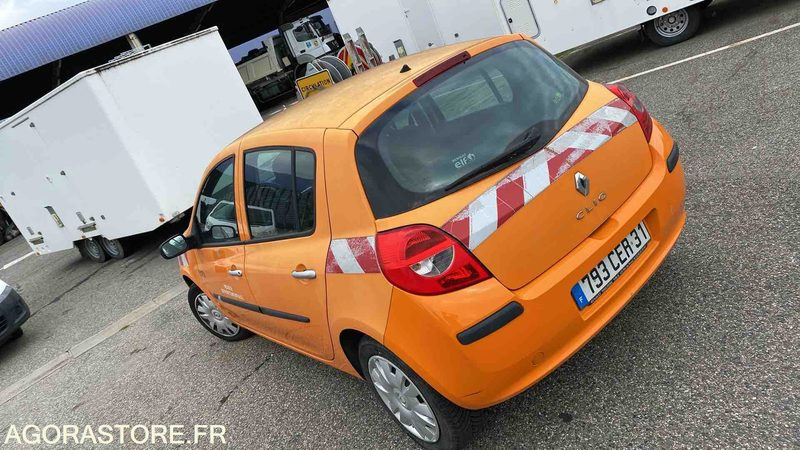 RENAULT CLIO - 2008 - 152276 KM - Car: picture 3 RENAULT CLIO - 2008 - 152276 KM - Car: picture 3