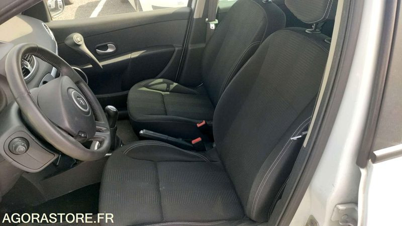 Car RENAULT CLIO  - 2010 - 196673kms: picture 9