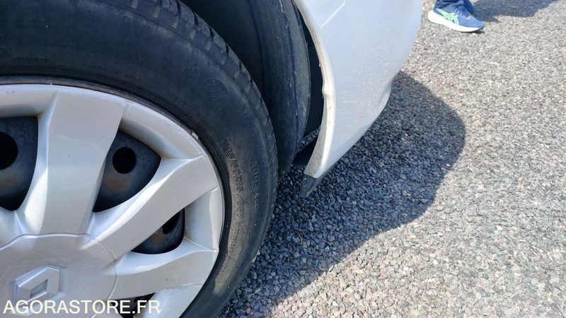 Car RENAULT CLIO  - 2010 - 196673kms: picture 17