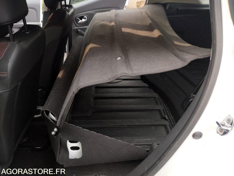 RENAULT CLIO 4 - Car: picture 4 RENAULT CLIO 4 - Car: picture 4