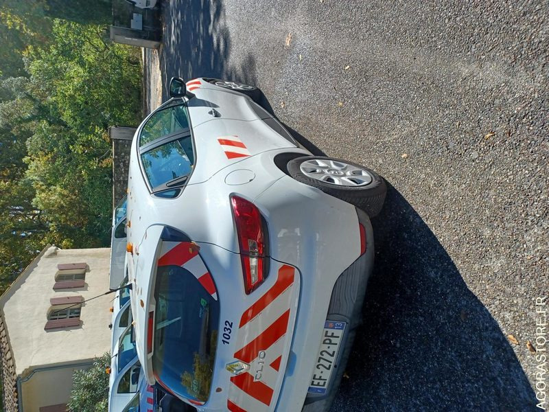 RENAULT CLIO SOCIETE / REF SCP : 1032 - Car: picture 2 RENAULT CLIO SOCIETE / REF SCP : 1032 - Car: picture 2